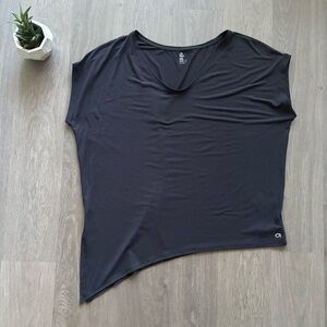 GAPFit Black V-Neck Asymmetrical Short-Sleeve T-Shirt